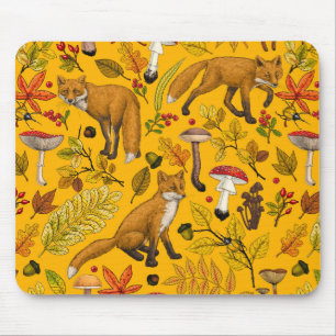 Herbstfüchse auf Orange Mousepad
