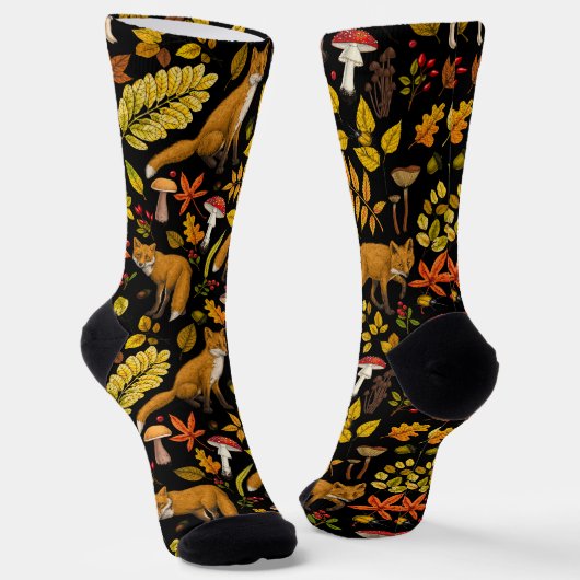 Herbstfüchse auf schwarz socken (Gewinkelt)