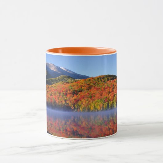 Herbstgebirge | New York Tasse (Zentrum)