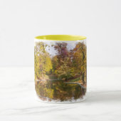 Herbstgelber Park Reflektion Farbe Tasse (Zentrum)