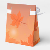 Herbstgestaltung mit Ahorn-Blätter und Bukett-Effe Geschenkschachtel (Rückseite)