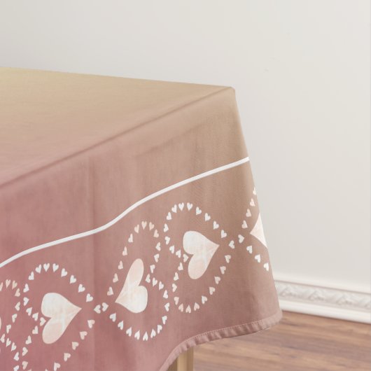 Herbstgewitterter Stein und keltisches Kreuz mit H Tischdecke (Beispiel)