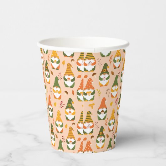 Herbstgnomen im Waldmuster Pappbecher (Rechts)