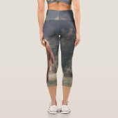 Herbstgras-Monogramm für Höllenkälber Capri Leggings (Rückseite)