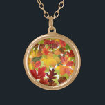 HerbstHerbstlaube Vergoldete Kette<br><div class="desc">Dieses exquisite digitale Kunstwerk von Looly Elzayat besticht durch einen faszinierenden Herbst-Laubhintergrund, der die lebhaften Herbstfarben zeigt. Das aufwändige Design spiegelt das Wesen der Saison wider, mit einer harmonischen Mischung aus warmen Farben, die ein Gefühl von Nostalgie und Ruhe wecken. Ideal für verschiedene Anwendungen, fügt dieses Kunstwerk jedem Projekt eine...</div>