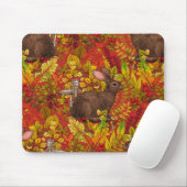 Herbstkaninchen auf rot mousepad (Mit Mouse)