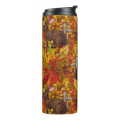 Herbstkaninchen auf rot thermosbecher (Nach links gedreht)