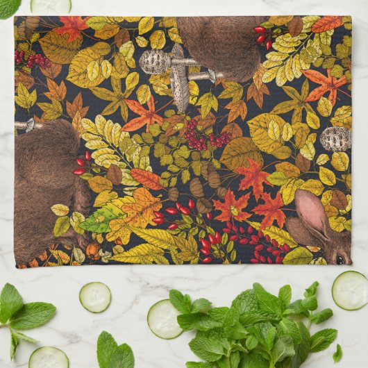 Herbstkaninchen auf schwarz geschirrtuch (Gefaltet)