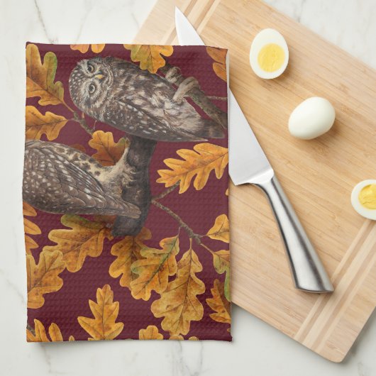 Herbstkeule auf dunkelrot geschirrtuch (Viertel Falte)