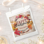 Herbstkranz des Erntedanks mit mehreren Blättern Geschenktütchen (Ausgeschnitten)