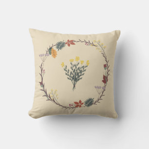 Herbstkranz von Blätter, Zweigen und Blume Kissen