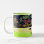 Herbstkuhfeldart Personalisiert Zweifarbige Tasse (Links)