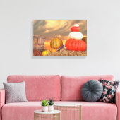 Herbstkürbis auf Heuballen mit Sonnenuntergang Leinwanddruck (Insitu (Wohnzimmer))