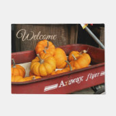Herbstkürme im alten roten Wagen willkommen Fußmatte (Vorderseite)