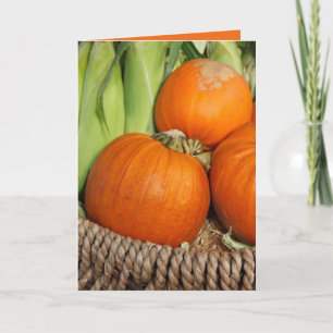 Herbstkürme und Stalks von Mais in Korb Karte