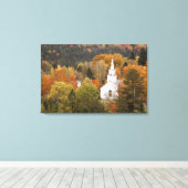 Herbstlandschaft mit Kirche, Vermont, USA Leinwanddruck (Insitu (Holzboden))