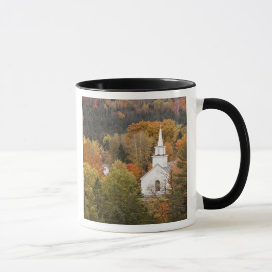 Herbstlandschaft mit Kirche, Vermont, USA Tasse (Rechts)