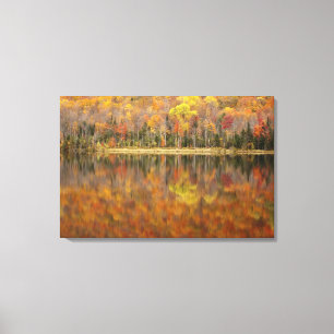Herbstlandschaft mit See, Vermont, USA 3 Leinwanddruck
