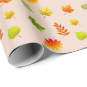 Herbstlaub auf Beige Geschenkpapier (Rolleneckpunkt)