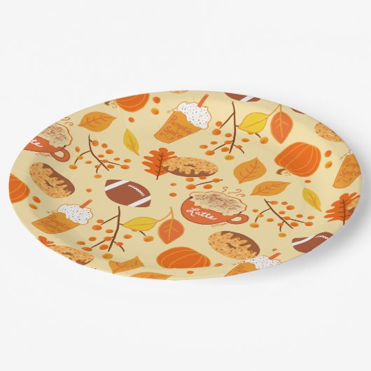 Herbstlaub Football und Pumpkin Gewürzmuster Pappteller (Schrägansicht)