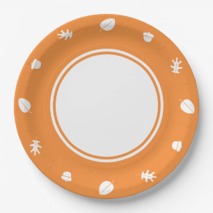Herbstlaub in Orange Paper Plate Pappteller