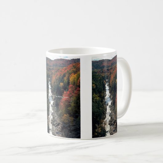 Herbstlaub in Queechee Schlucht, Queechee, Kaffeetasse (VorderseiteRechts)