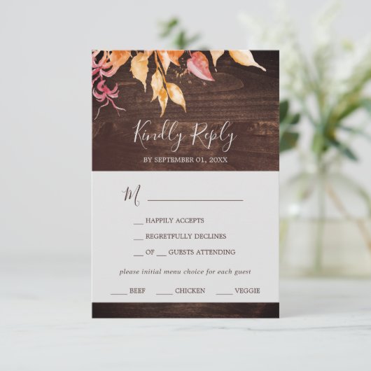Herbstlaub | Rustic Wood Menu Choice RSVP Card (Stehend Vorderseite)