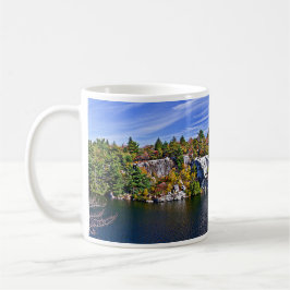 Herbstlaub um See Minnewaska Kaffeetasse