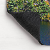 Herbstlaub um See Minnewaska Mousepad (Ecke)