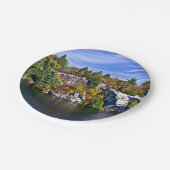 Herbstlaub um See Minnewaska Pappteller (Schrägansicht)