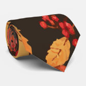 Herbstlaub und Beeren auf dunklem Hintergrund Krawatte (Gerollt)