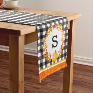 Herbstlaube auf Black Gingham Personalisiert Großer Tischläufer