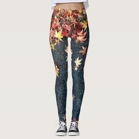 Herbstlaube auf Gehsteig Leggings (Vorderseite)