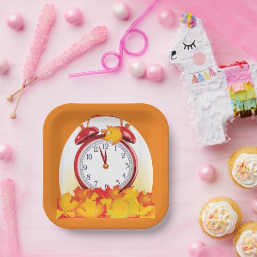 Herbstlaube für den Herbstwechsel und Retro-Uhr Pappteller (Party)