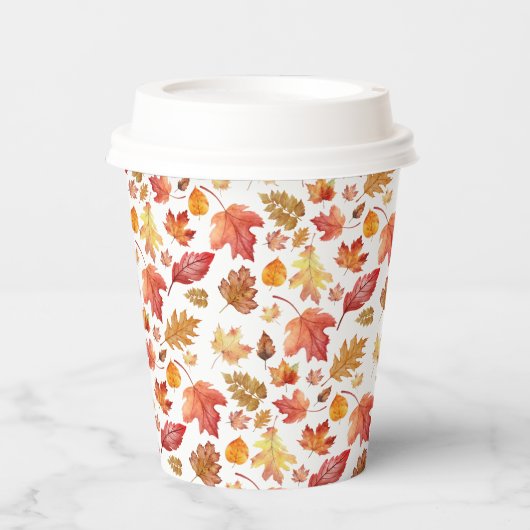 Herbstlaube im Herbst ohne Farbe - nahtloses Muste Pappbecher (Vorderseite)