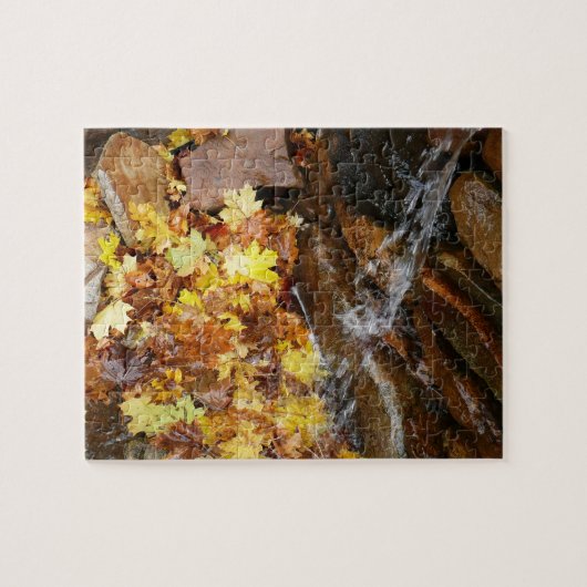 Herbstlaube im Wasserfall III Herbst Natur Puzzle (Horizontal)