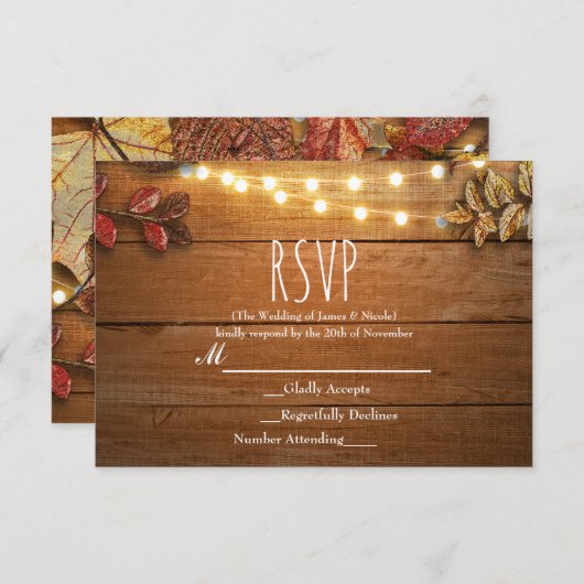 Herbstlaube & String Lights auf rustikalem Holz UA RSVP Karte (Vorne/Hinten)