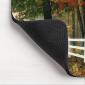 Herbstlaube und Baumhütten-Zaun-Mauspad Mousepad (Ecke)