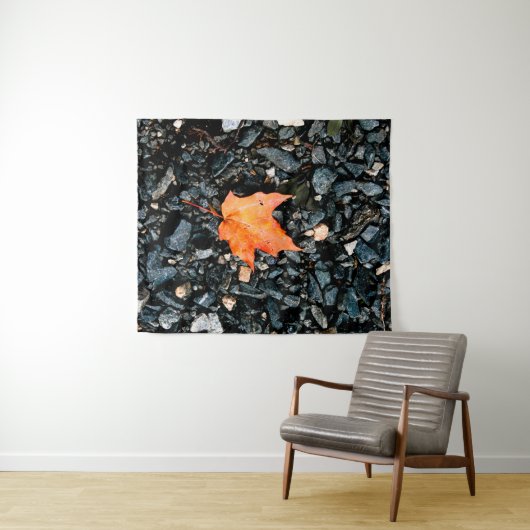 Herbstleaf auf schwarzen Felsen Wandteppich (Beispiel (Horizontal))