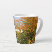 Herbstleaves & Blauer Himmel - Klein Personalisier Milchtasse (Rechte Ecke)