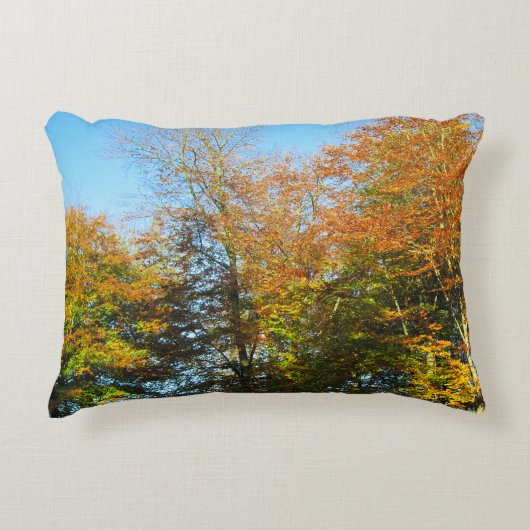 Herbstleaves & Blauer Himmel - Personalisiert Dekokissen (Vorderseite)