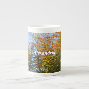 Herbstleaves & Blauer Himmel - Personalisiert Porzellantasse