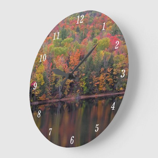 Herbstleaves fallen Farbschalldämmung Große Wanduhr (Winkel)