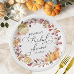 Herbstleaves Floral Pumpkin Fall Brautparty Pappteller<br><div class="desc">Der schöne Herbst hinterlässt eine zerfallene Brautparty-Papiertüte. Einfach mit Ihren Daten personalisieren. Bitte kontaktieren Sie mich per Chat,  wenn Sie Fragen zum Kunstwerk haben oder eine Anpassung benötigen. BITTE BEACHTEN SIE: Für Hilfe bei Bestellungen,  Versand,  Produktinformationen usw. wenden Sie sich direkt an den Zazzle Kundenservice.</div>