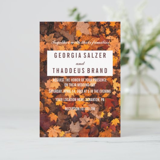 Herbstleaves Texturierte Hochzeitseinladung Einladung (Stehend Vorderseite)
