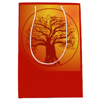 Herbstlich gefärbte Geschenktasche mit Baumdesign Mittlere Geschenktüte