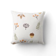 Herbstliche Eicheln und Beeren
