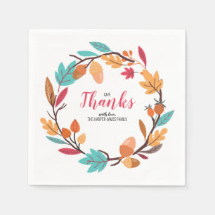 Herbstliche Herbstlaub und Nüsse Erntedank Abendes Serviette