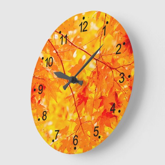 Herbstliche Herbstlaube Orange Große Wanduhr (Winkel)