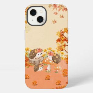 Herbstliche Laune: Igel in einem gemütlichen Wald iPhone 13 Hülle